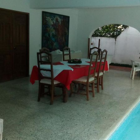 Hôtel Casa Madrigal à Saint-Domingue Extérieur photo